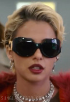Naomi Scott wears Versace VE4462 sunglasses in Smile 2.