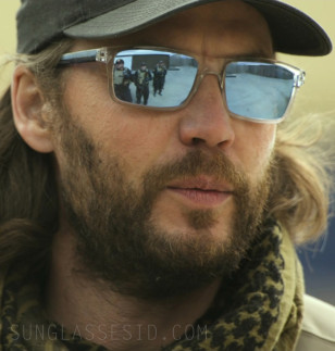 Taylor Kitsch wears Arnette AN4322 Mwamba sunglasses in the first episode of The Terminal List: Dark Wolf.