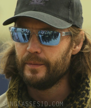 Taylor Kitsch wears Arnette AN4322 Mwamba sunglasses in the first episode of The Terminal List: Dark Wolf.