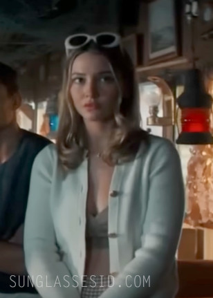 Madelyn Cline wears white Coach HC8391 sunglasses in I Know What You Did Last Summer.