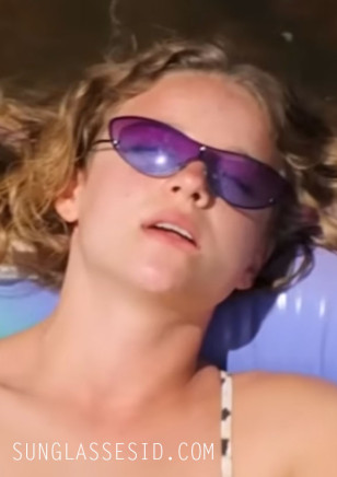 It looks like Bo Bragason wears Gucci GG2665S sunglasses in the series Sterling Point.