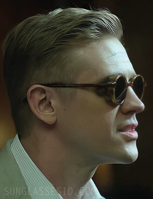Boyd Holbrook wears L.G.R Reunion Explorer sunglasses in The Sandman.