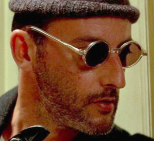 Jean Reno wears round sunglasses in the 1994 cult classic Léon: The Professional.
