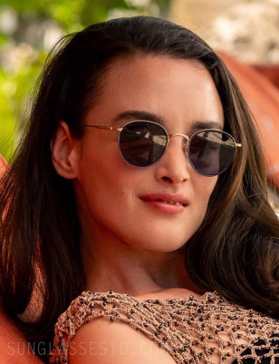 Charlotte Le Bon wears Matsuda M3085 sunglasses in the first few episodes of The White Lotus Season 3.