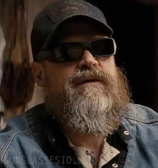 David Harbour wears Winston Z87 sunglasses in the movie A Working Man.
