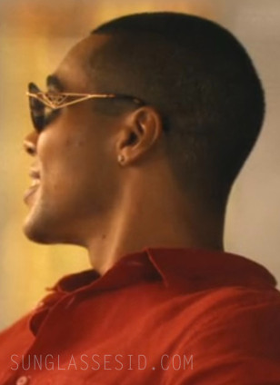 Nicholas Duvernay wears Prada SPRA50 sunglasses in the last episode of The White Lotus Season 3.