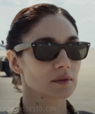 Mariela Garriga wears Ray-Ban RB2132 New Wayfarer sunglasses in the HBO Max series When No One Sees Us.