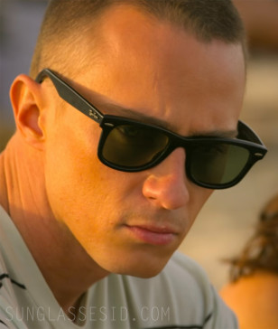 Drew Starkey wears Ray-Ban RB2140 Original Wayfarer sunglasses in the Netflix series Outer Banks.