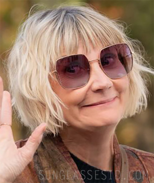 Kerri Kenney-Silver as Anne wears STATE Optical Co. Sedgwick Sun sunglasses in The Four Seasons.