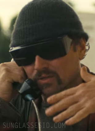 Leonardo DiCaprio wears Wise Cover-Ups Black Fit Over Sunglasses in the movie One Battle After Another.