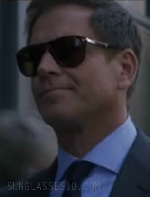 Michael Weatherly as Anthony DiNozzo wears a pair of Persol 714 sunglasses in Episode 1 of Season 1 of the series NCIS: Tony & Ziva.