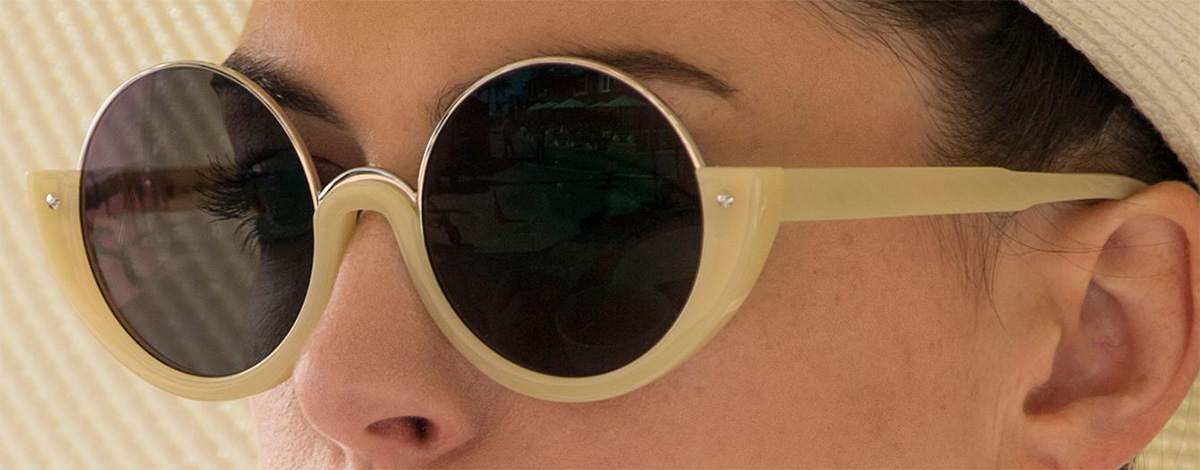 nægte Rettidig tjære Marni ME614S - Anne Hathaway - The Hustle | Sunglasses ID - celebrity  sunglasses